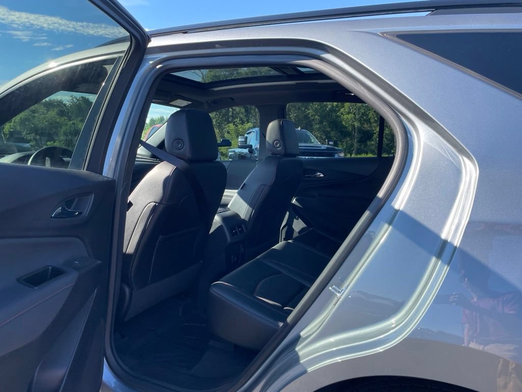 Used 2024 Chevrolet Equinox RS w/ RS Leather Package AWD/4WD image 10