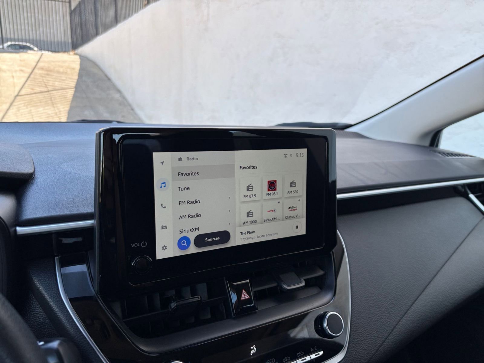 Used 2025 Toyota Corolla LE image 20