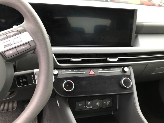 Used 2025 Hyundai Sonata SEL FWD image 30