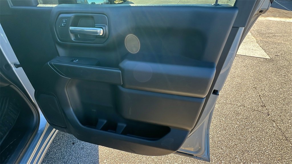 Certified 2024 Chevrolet Silverado 2500 Custom w/ Custom Convenience Package image 15