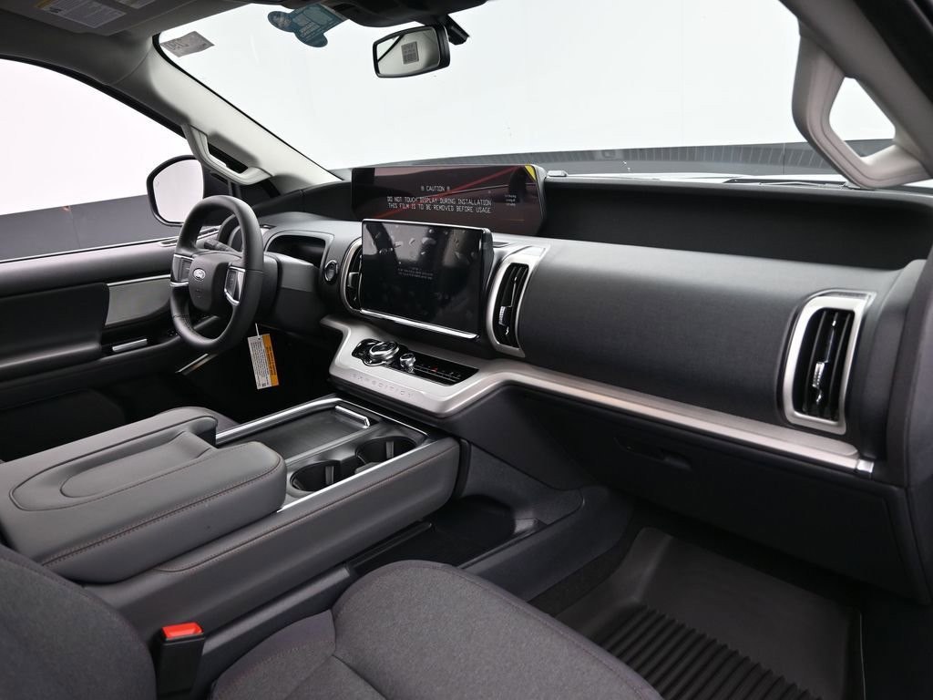 New 2025 Ford Expedition Active image 31