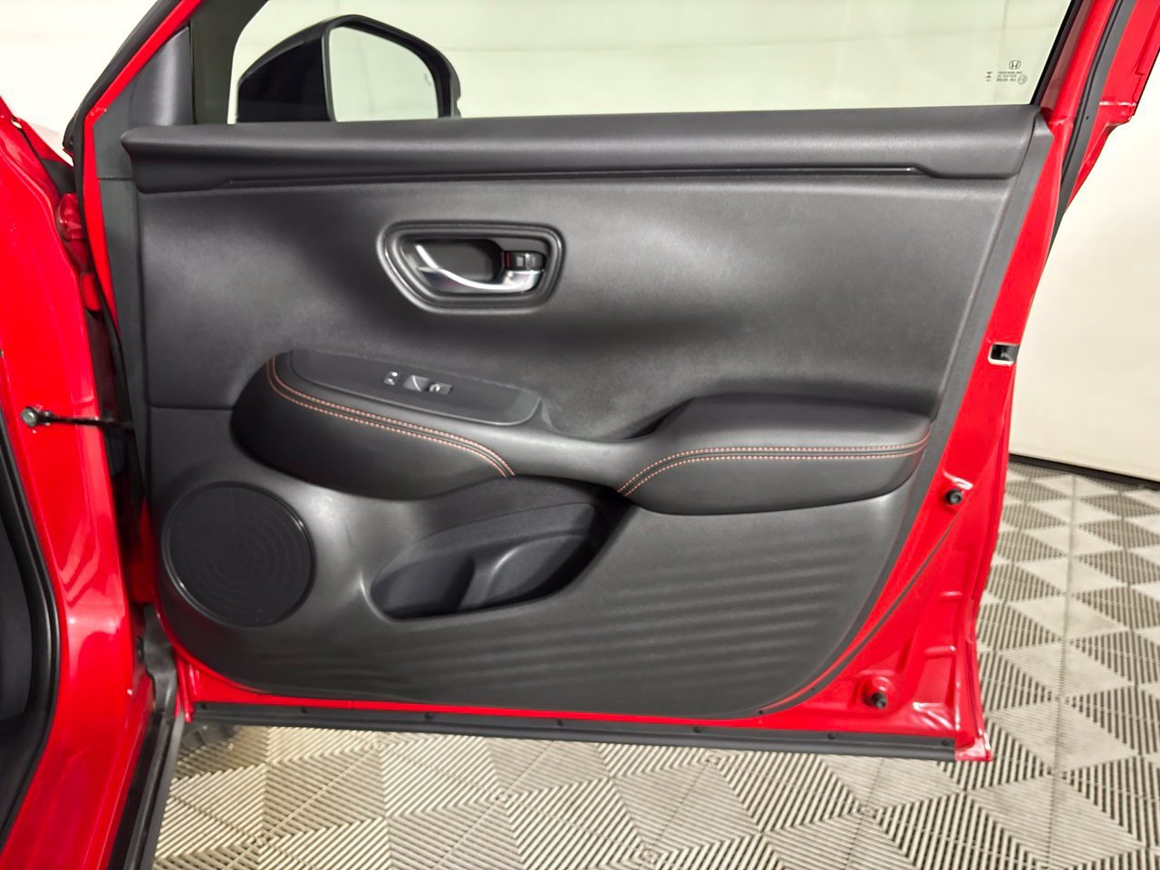 Used 2025 Honda HR-V Sport image 23