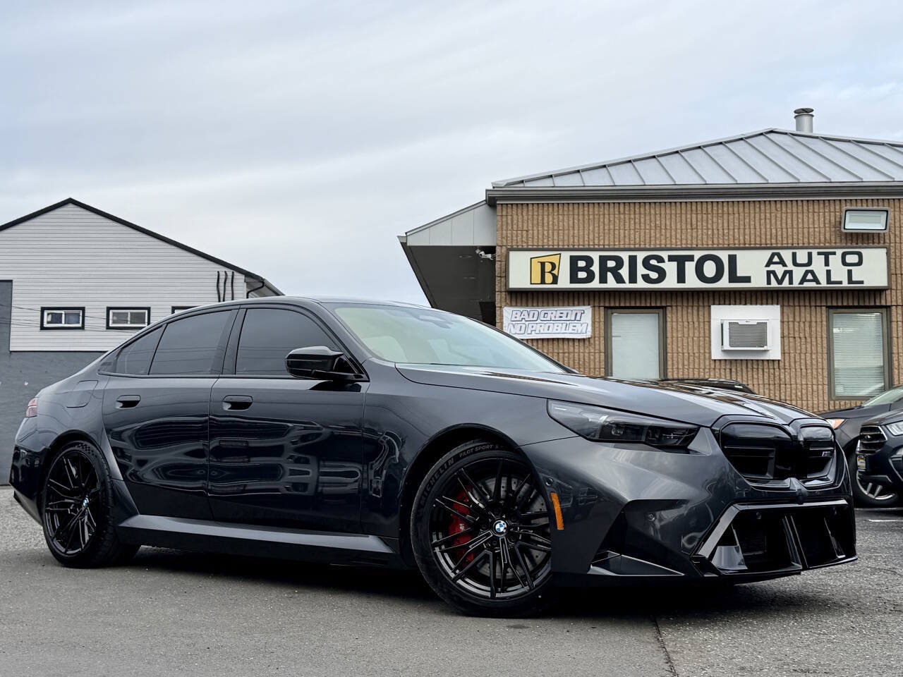 Used 2026 BMW M5 w/ Carbon Package AWD/4WD image 46