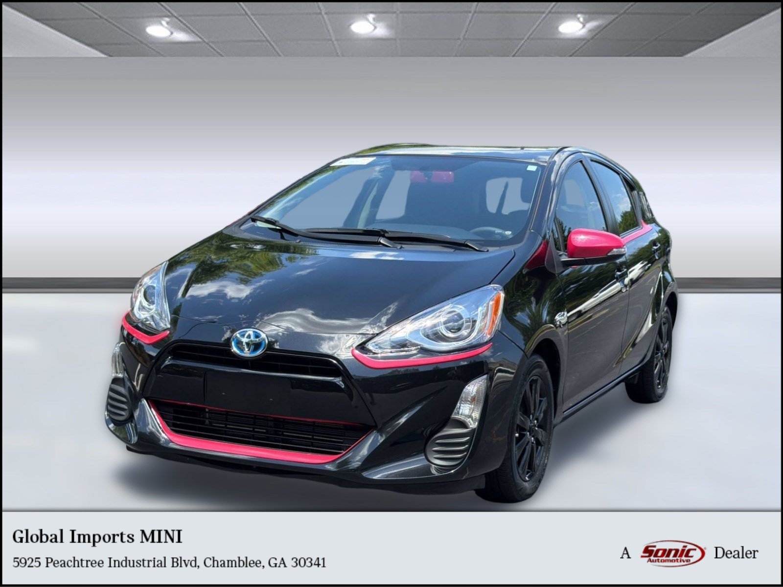 Used 2016 Toyota Prius C Persona Series FWD image 1