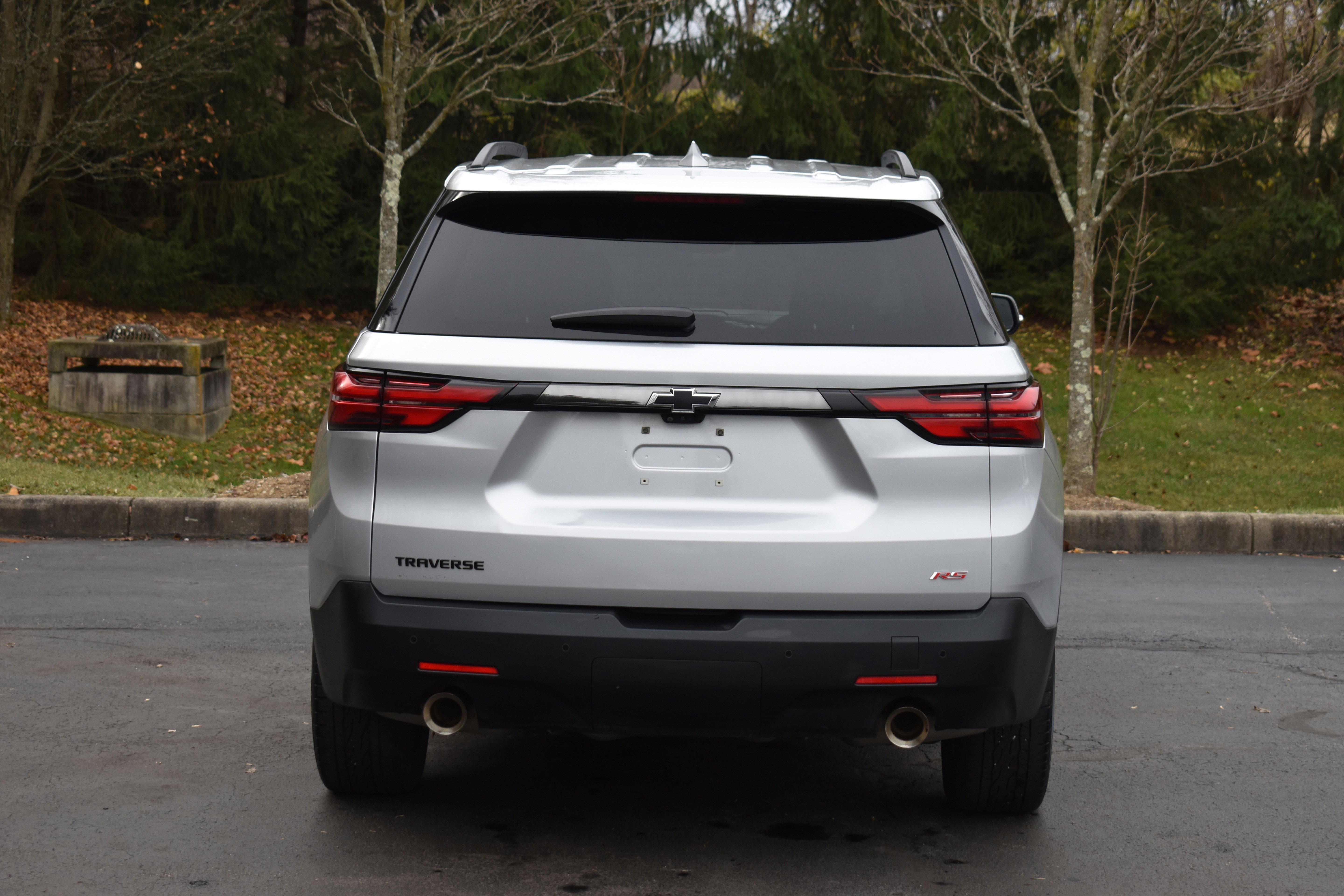 Used 2022 Chevrolet Traverse RS image 30