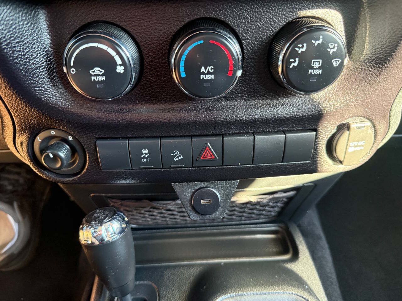 Used 2016 Jeep Wrangler Unlimited Sport w/ Quick Order Package 24S AWD/4WD image 22