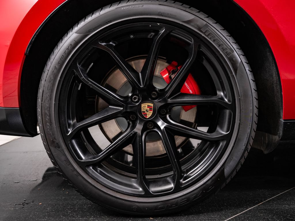 Certified 2024 Porsche Macan GTS AWD/4WD image 12