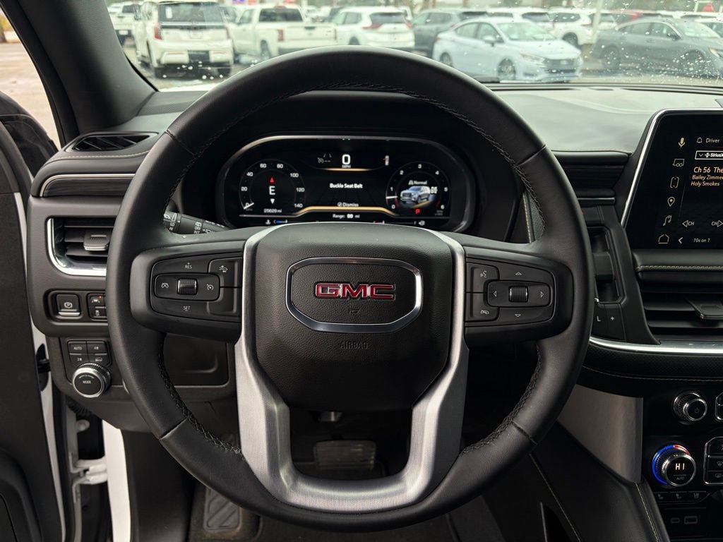 Used 2023 GMC Yukon SLT image 15