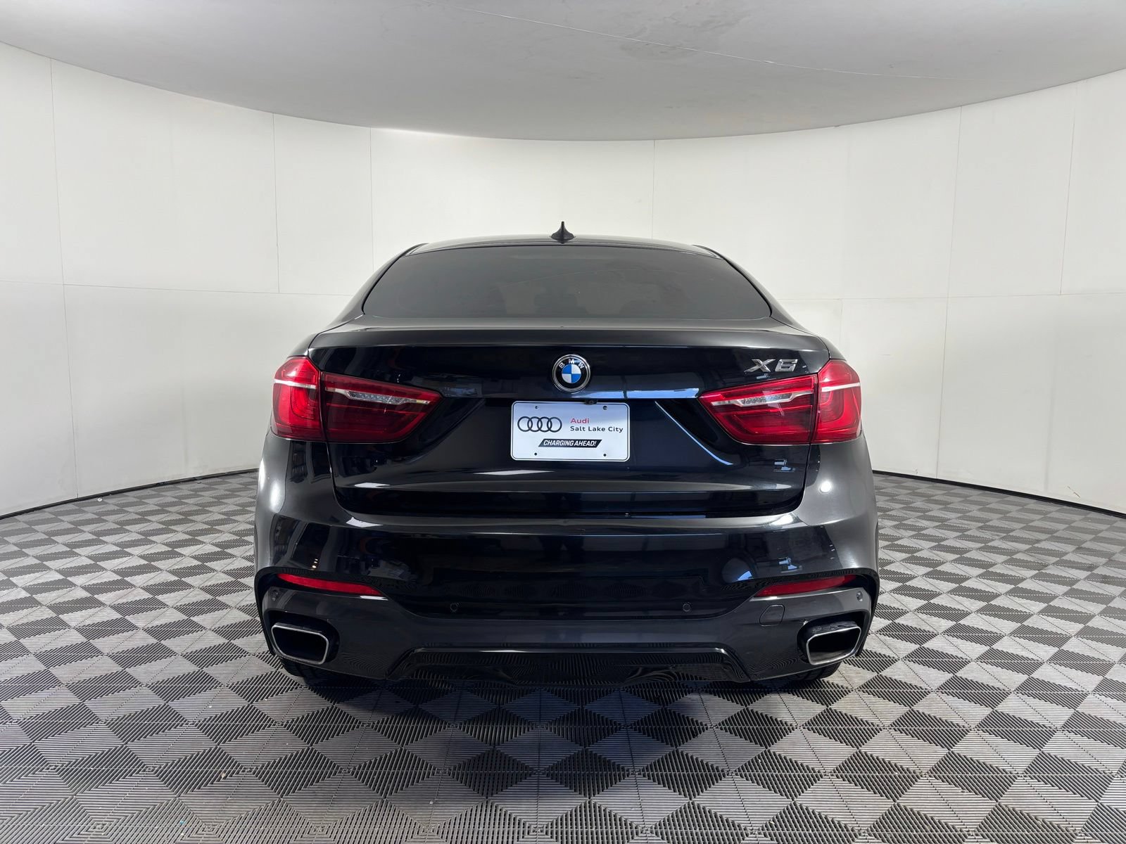 Used 2019 BMW X6 xDrive50i w/ M Sport Package AWD/4WD image 7