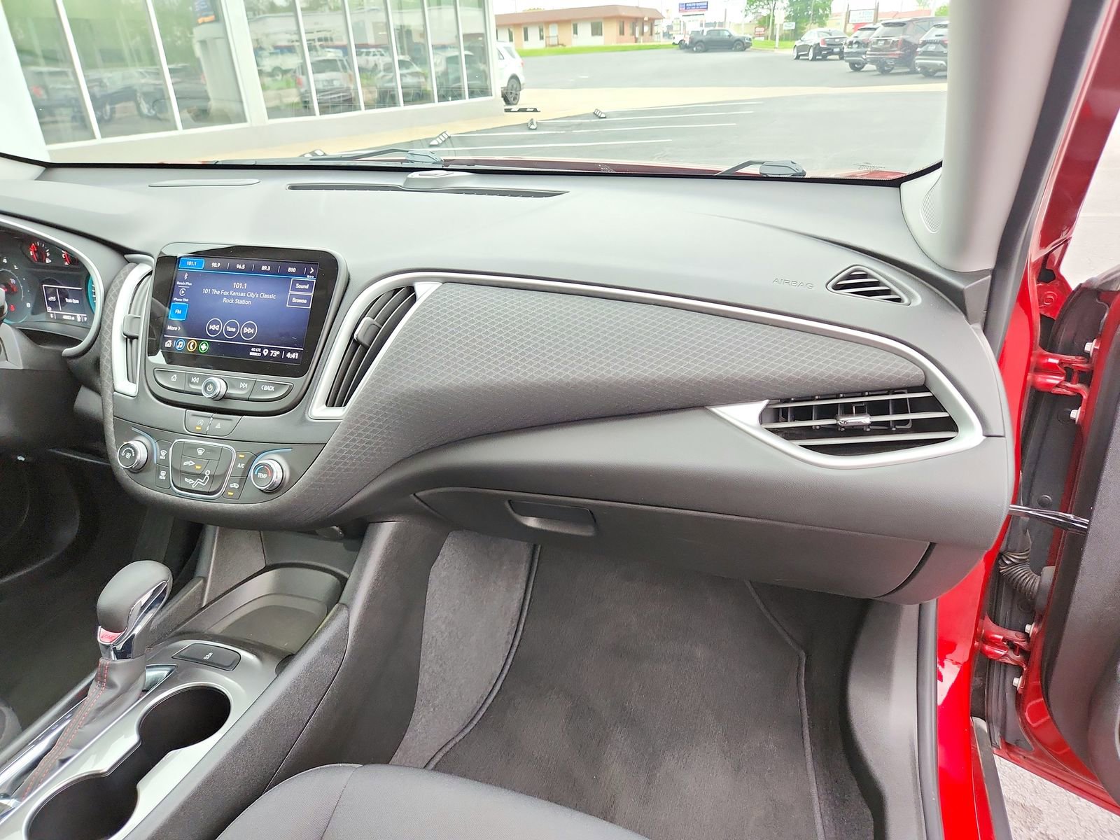Used 2023 Chevrolet Malibu RS FWD image 23