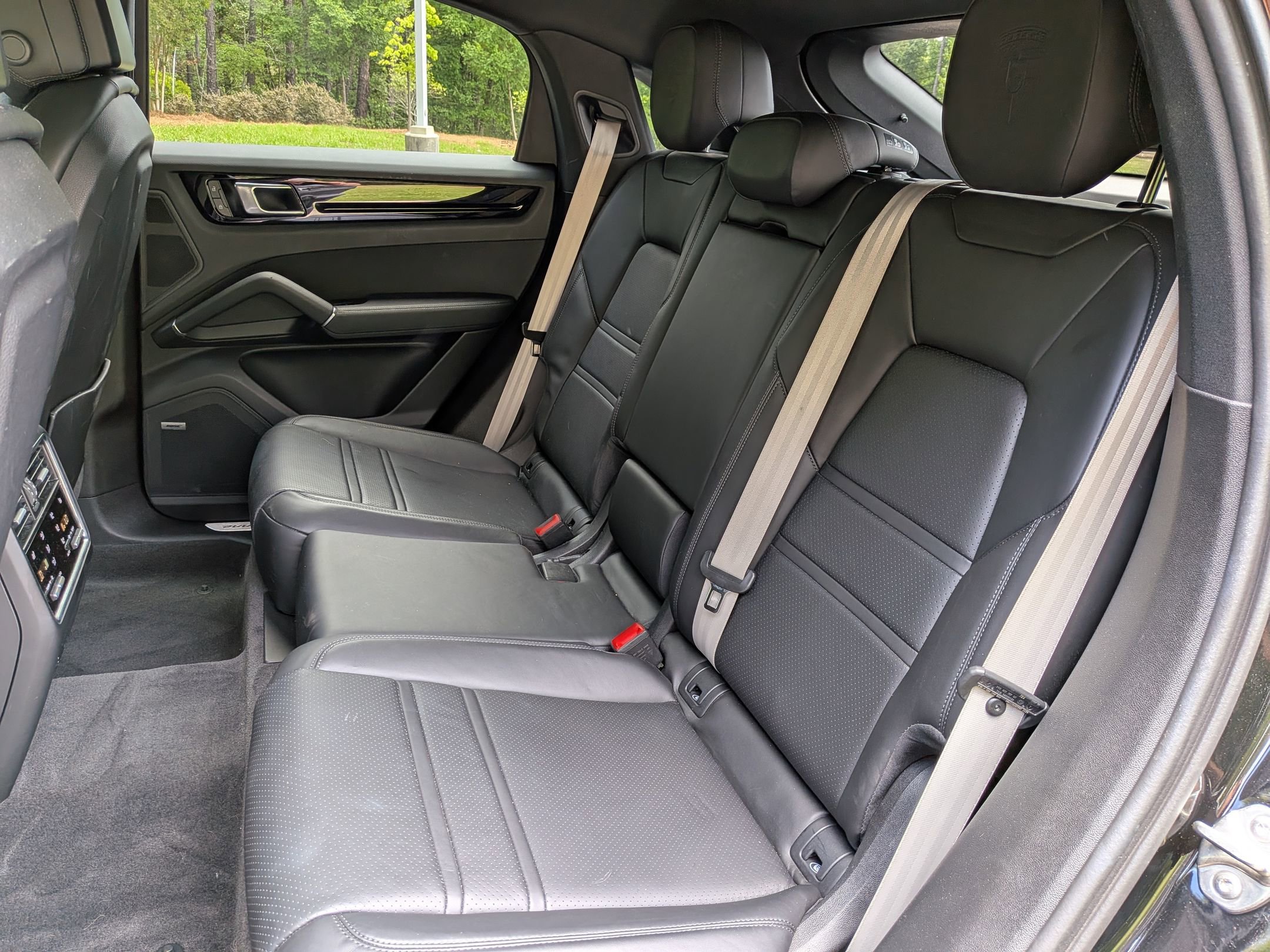 Certified 2023 Porsche Cayenne Platinum Edition AWD/4WD image 20