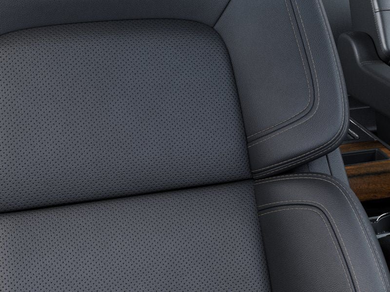 New 2027 Lincoln Aviator Reserve w/ Luxury Package RWD image 16