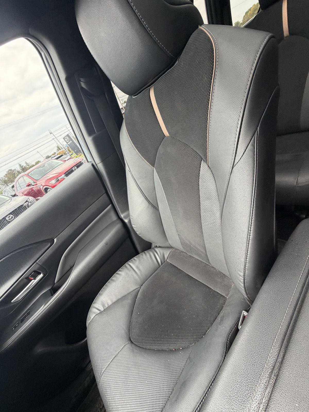 Used 2024 Toyota Grand Highlander AWD Hybrid image 25
