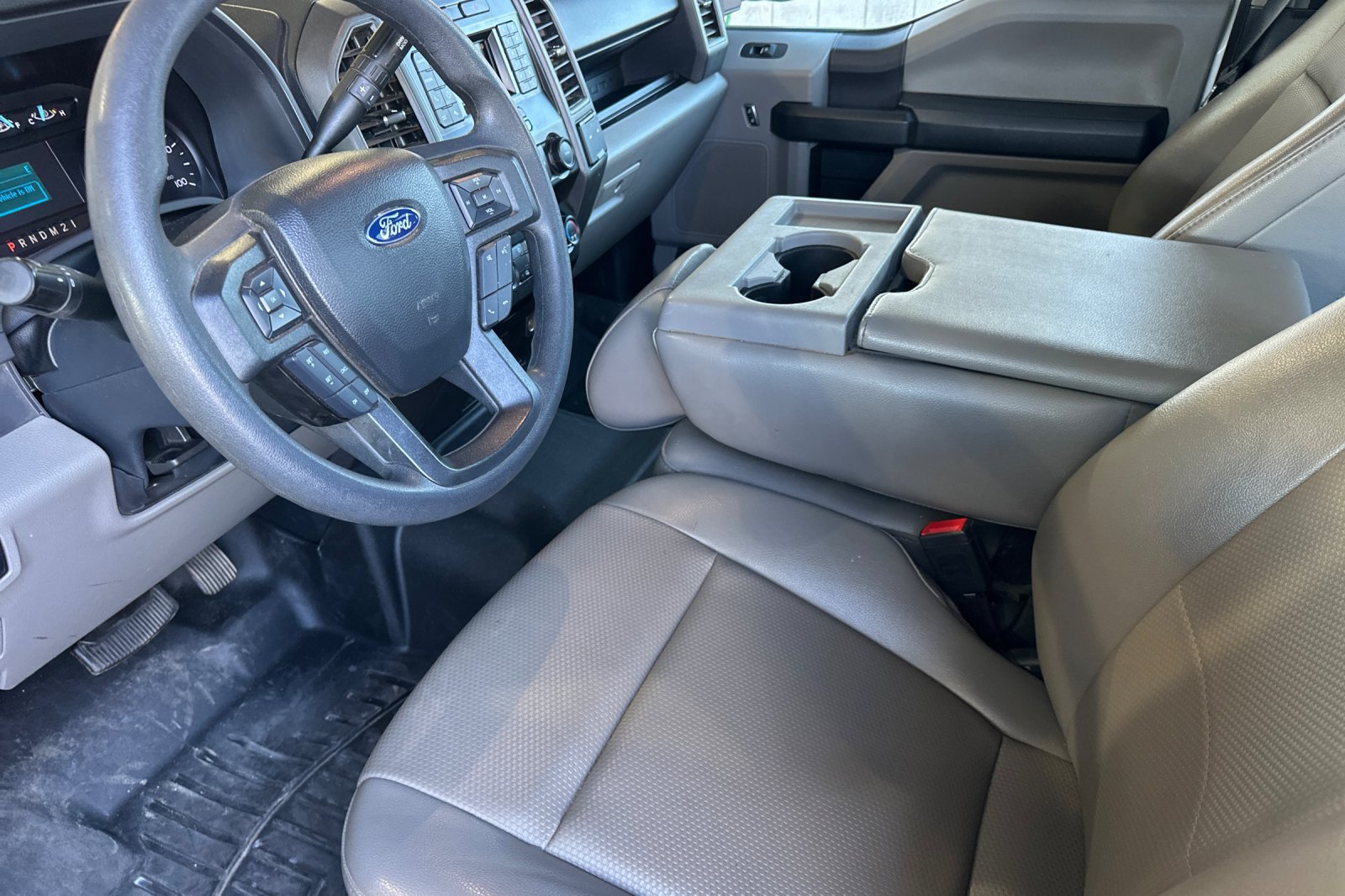 Used 2022 Ford F250 XL w/ Power Equipment Group AWD/4WD image 9
