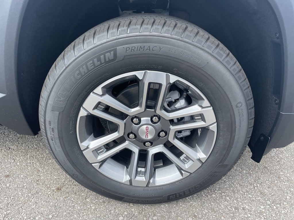 New 2026 GMC Acadia Elevation image 30