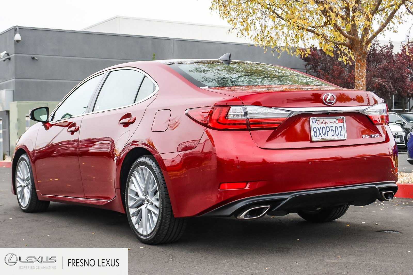 Used 2018 Lexus ES 350 w/ Luxury Package w/Wood Trim image 4