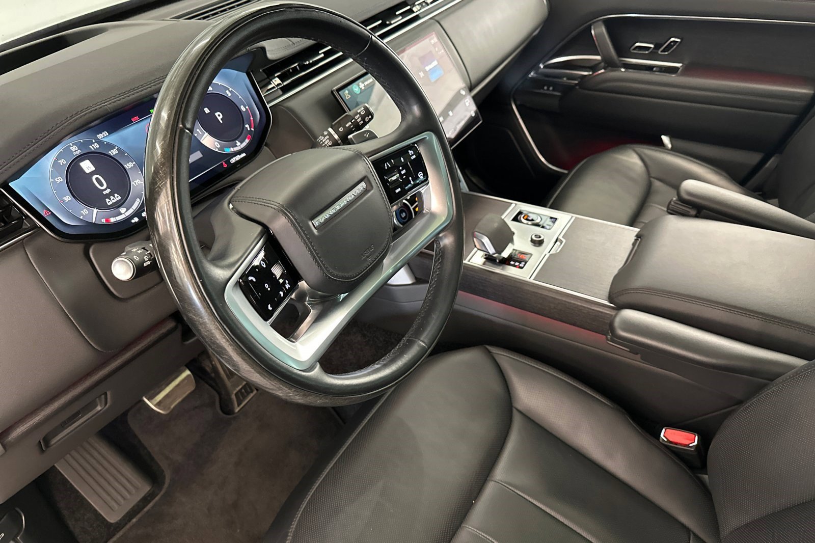 Used 2023 Land Rover Range Rover SE image 5