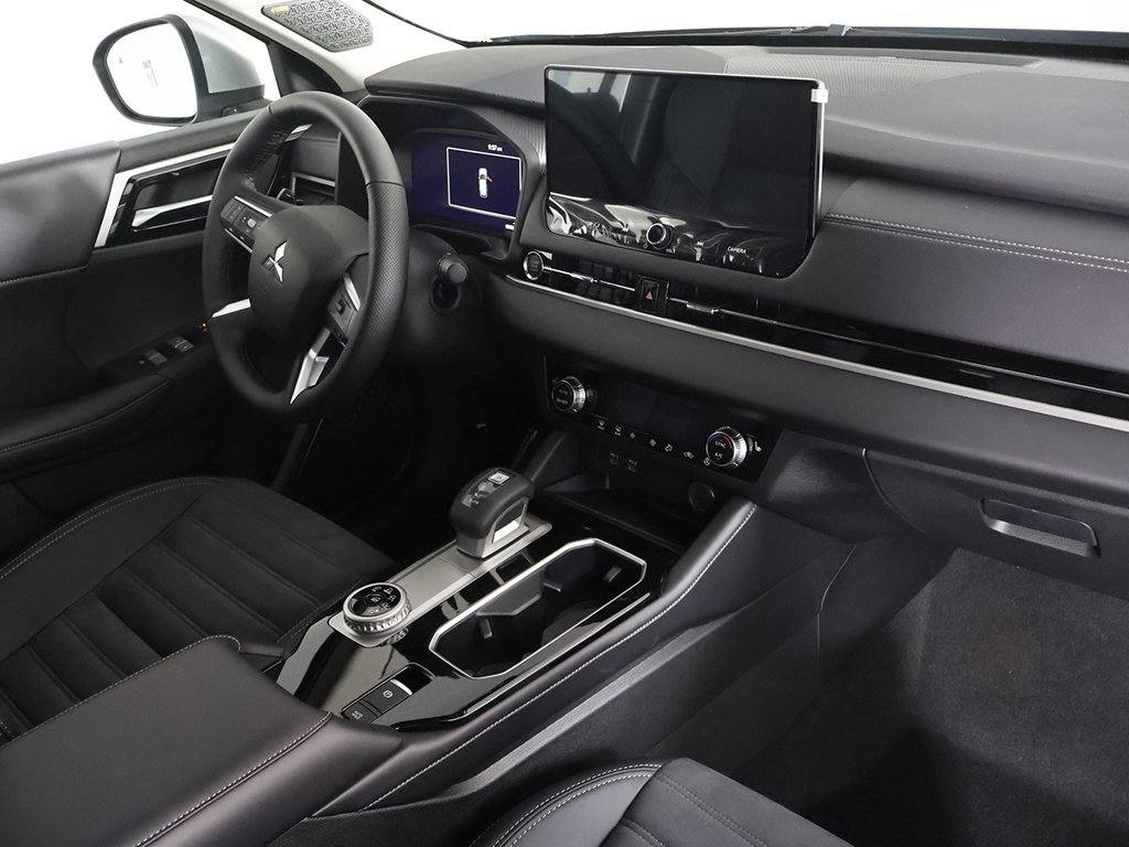 New 2026 Mitsubishi Outlander SE FWD image 31