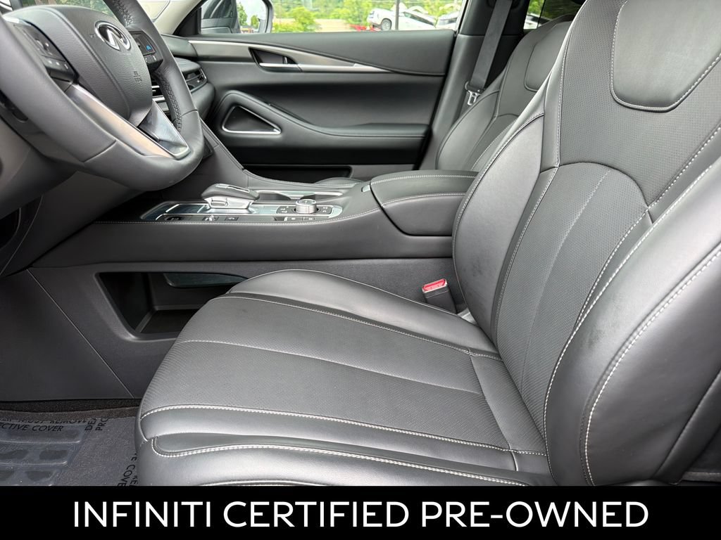 Certified 2026 INFINITI QX60 Luxe w/ Family Package FWD image 19