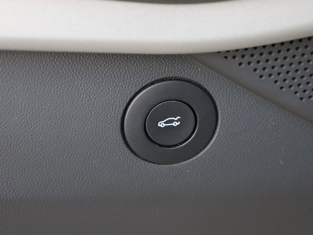 Used 2024 Chevrolet Camaro LT w/ RS Package image 13