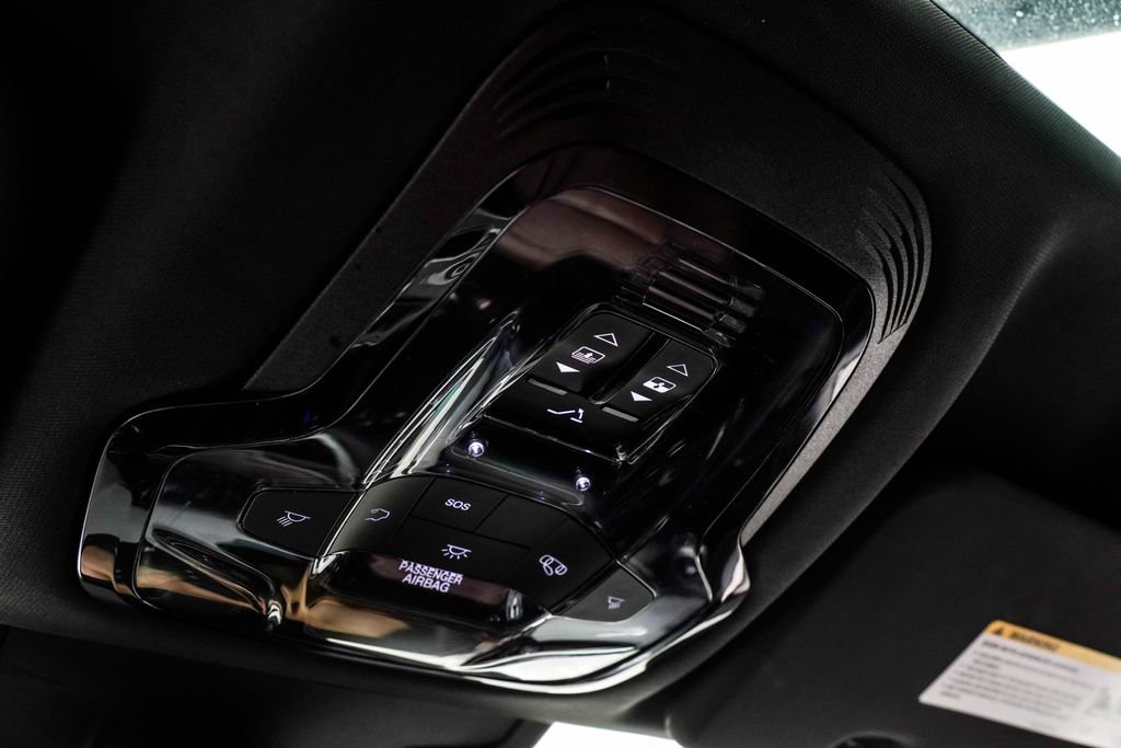 Used 2023 Alfa Romeo Stelvio Ti image 39