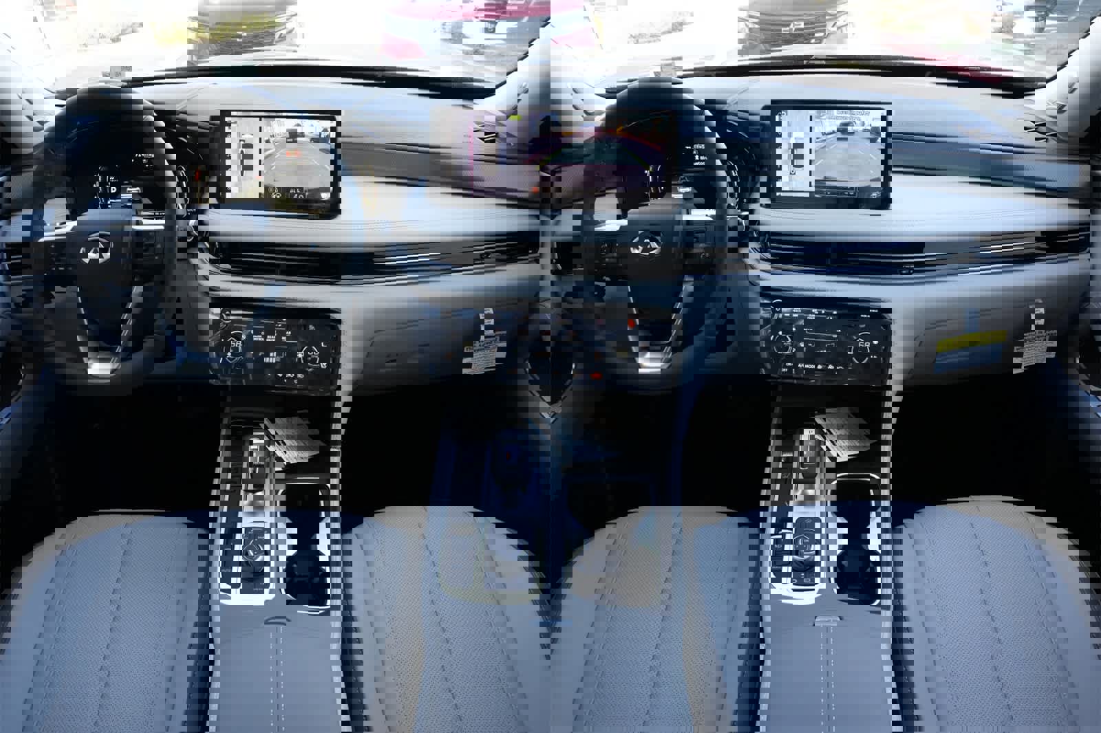 New 2026 INFINITI QX60 Luxe image 7