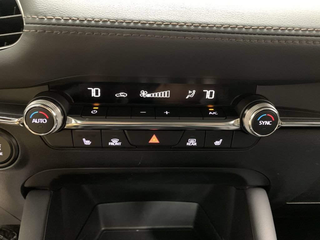 Used 2023 MAZDA MAZDA3 s FWD image 16