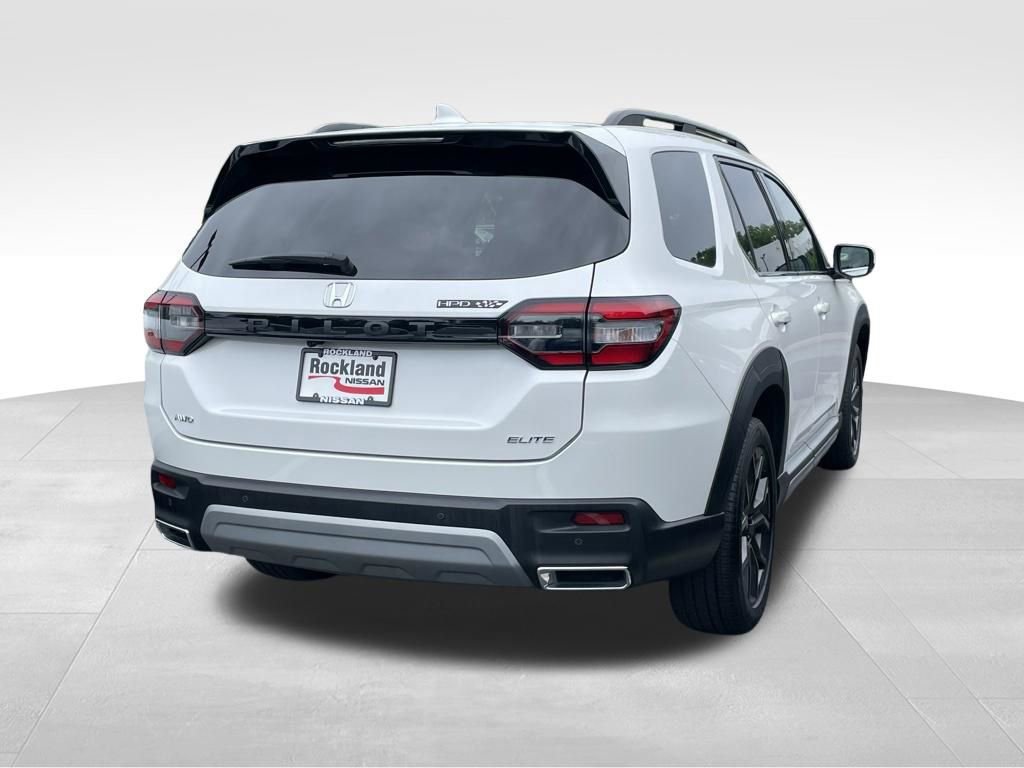 Used 2024 Honda Pilot Elite image 4