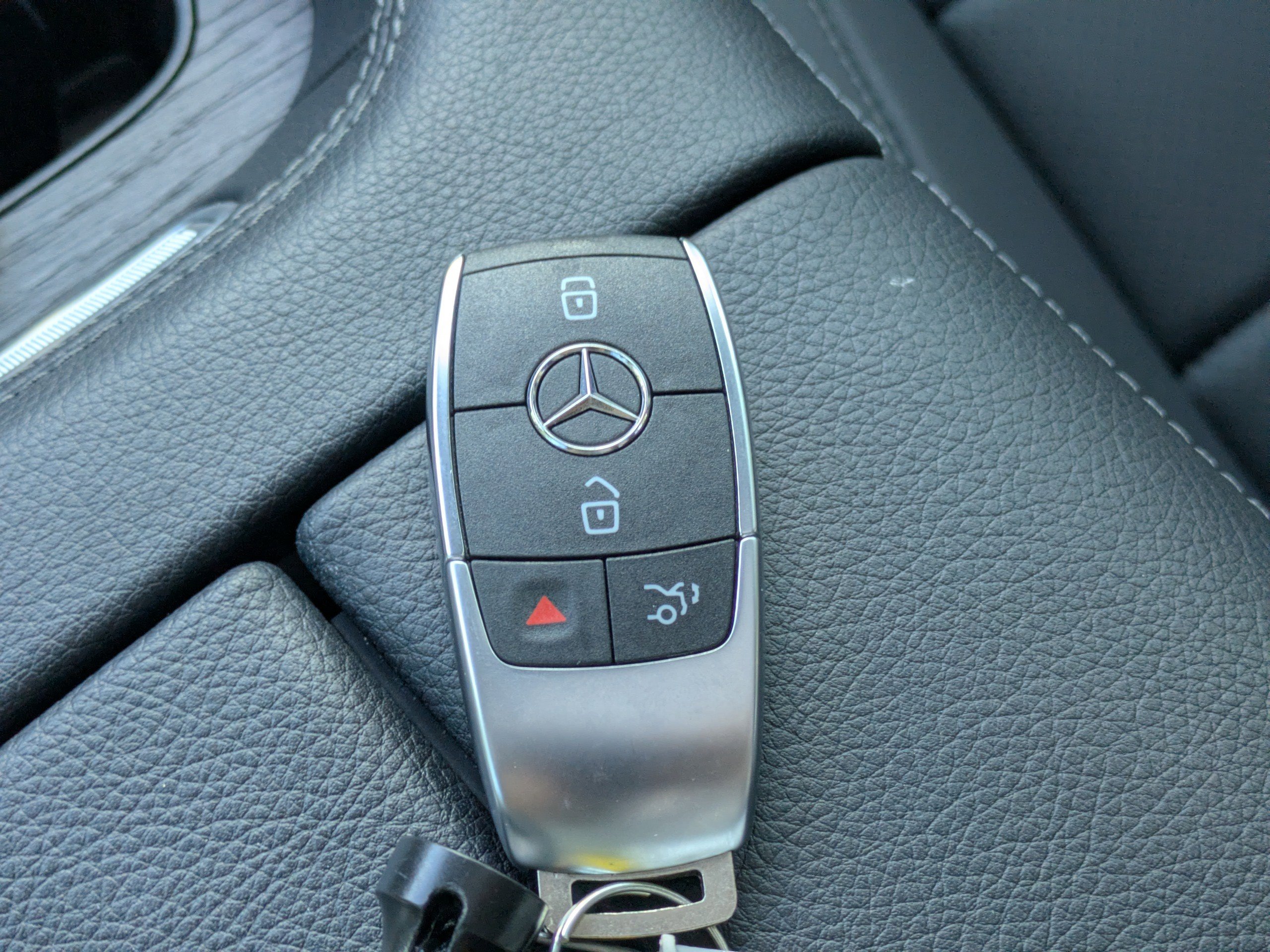 Used 2024 Mercedes-Benz GLE 350 4MATIC image 30