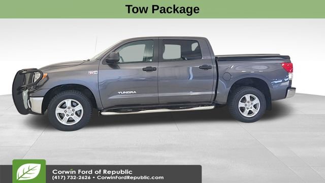 Used 2012 Toyota Tundra 4x4 CrewMax w/ Tow Pkg image 4