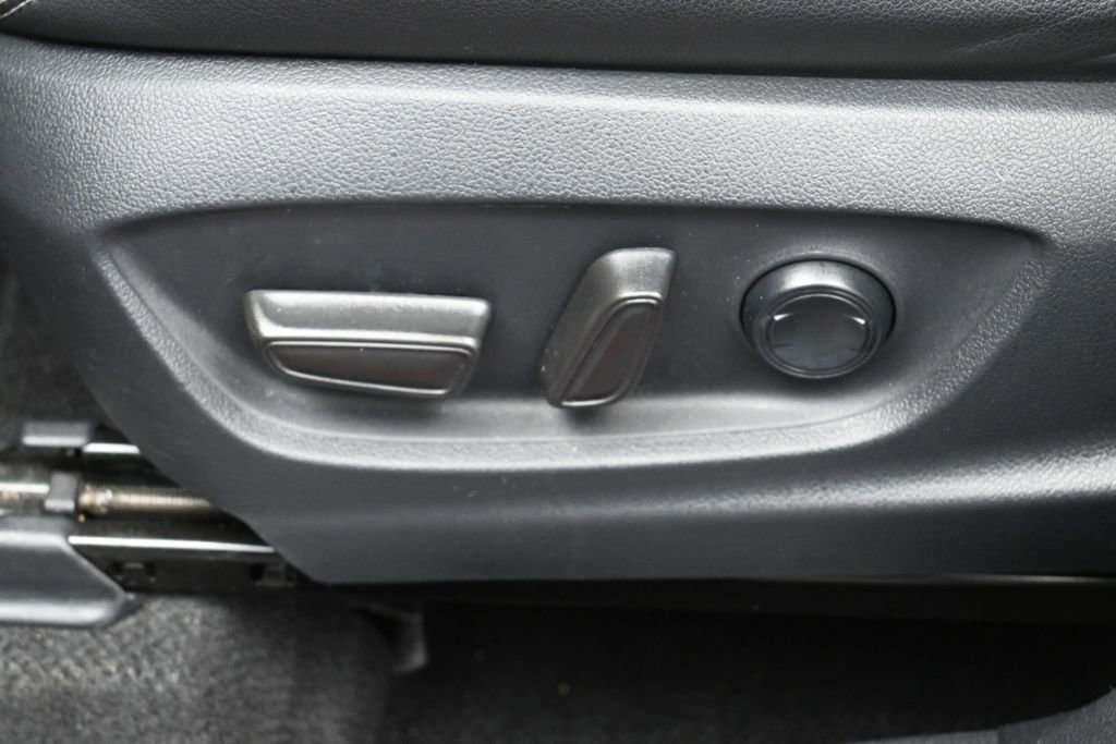 Certified 2025 Toyota Corolla Cross XLE AWD/4WD image 10