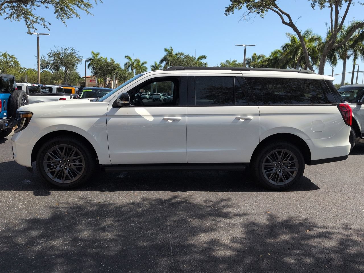 New 2026 Ford Expedition Max Platinum w/ Stealth Appearance Package AWD/4WD image 7