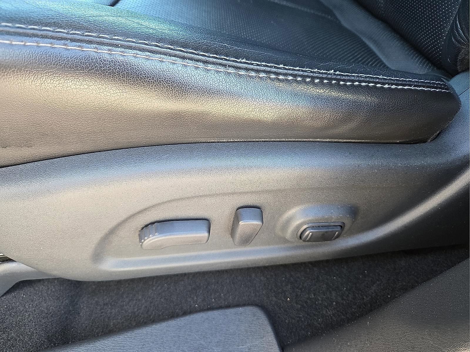 Used 2013 Nissan Pathfinder Platinum w/ Platinum Premium Pkg image 15