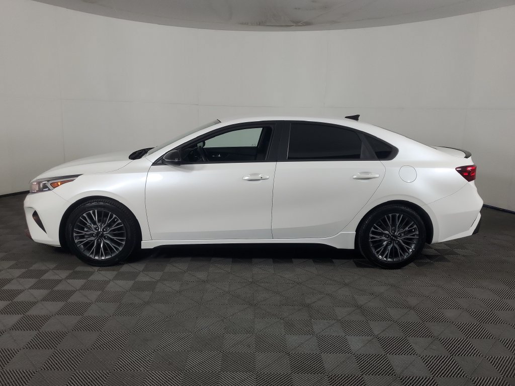 Used 2023 Kia Forte GT-Line w/ GT-Line Technology Package FWD image 7