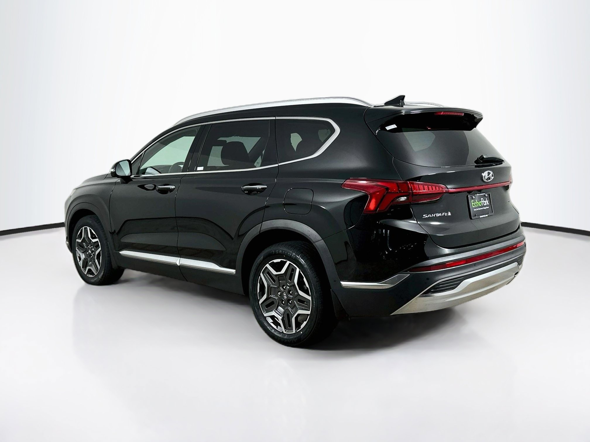 Used 2023 Hyundai Santa Fe Limited FWD image 5