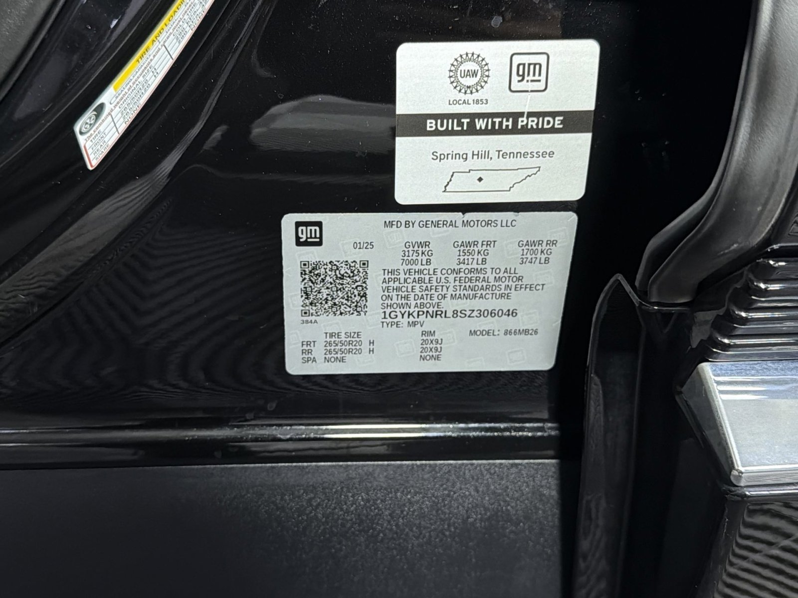 Used 2025 Cadillac Lyriq Luxury w/ LPO, Floor Liner Package AWD/4WD image 35