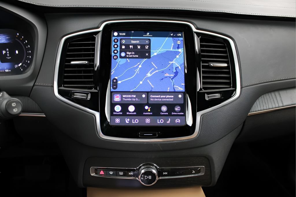 Certified 2023 Volvo XC90 B6 Ultimate w/ Protection Package Premier AWD/4WD image 36