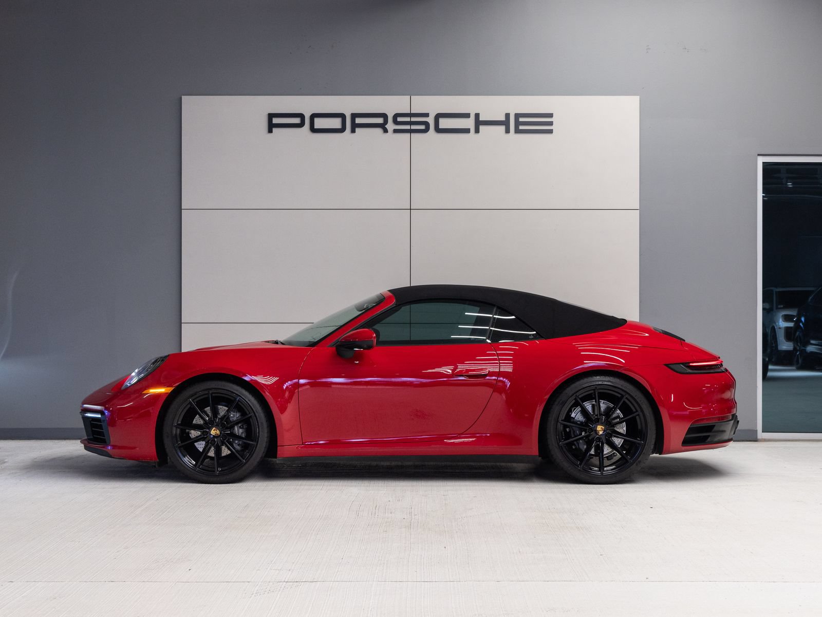 Certified 2022 Porsche 911 Carrera RWD image 2