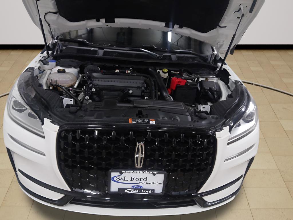 Used 2024 Lincoln Corsair Reserve w/ Jet Appearance Package image 10