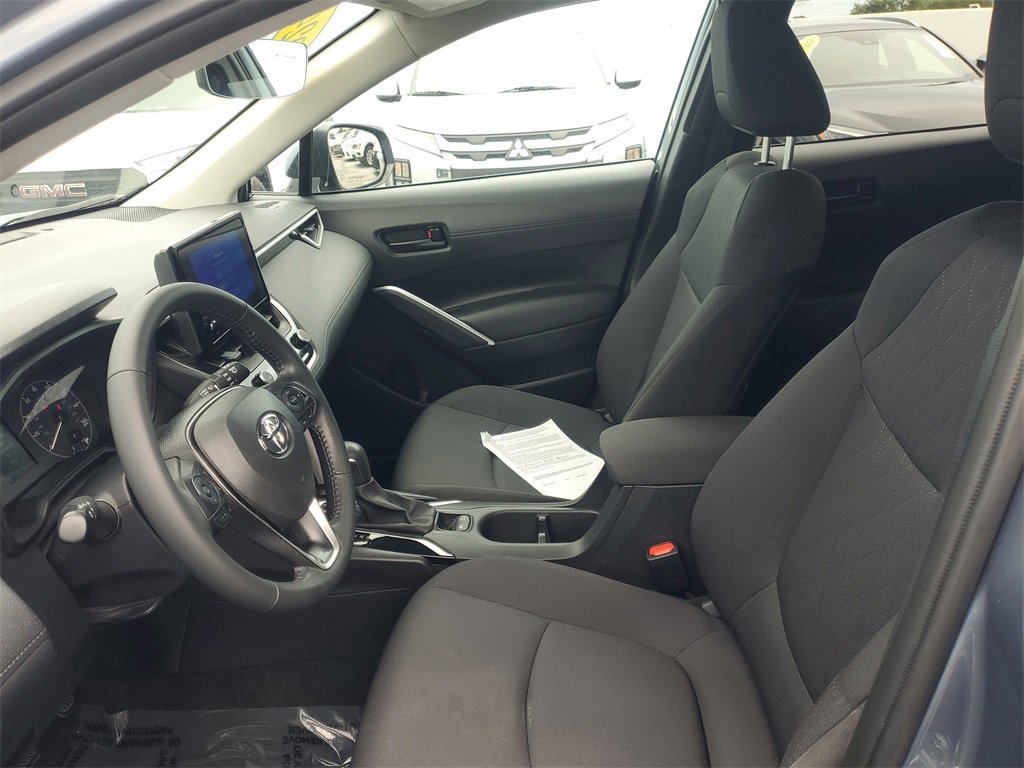 Used 2024 Toyota Corolla Cross LE image 16