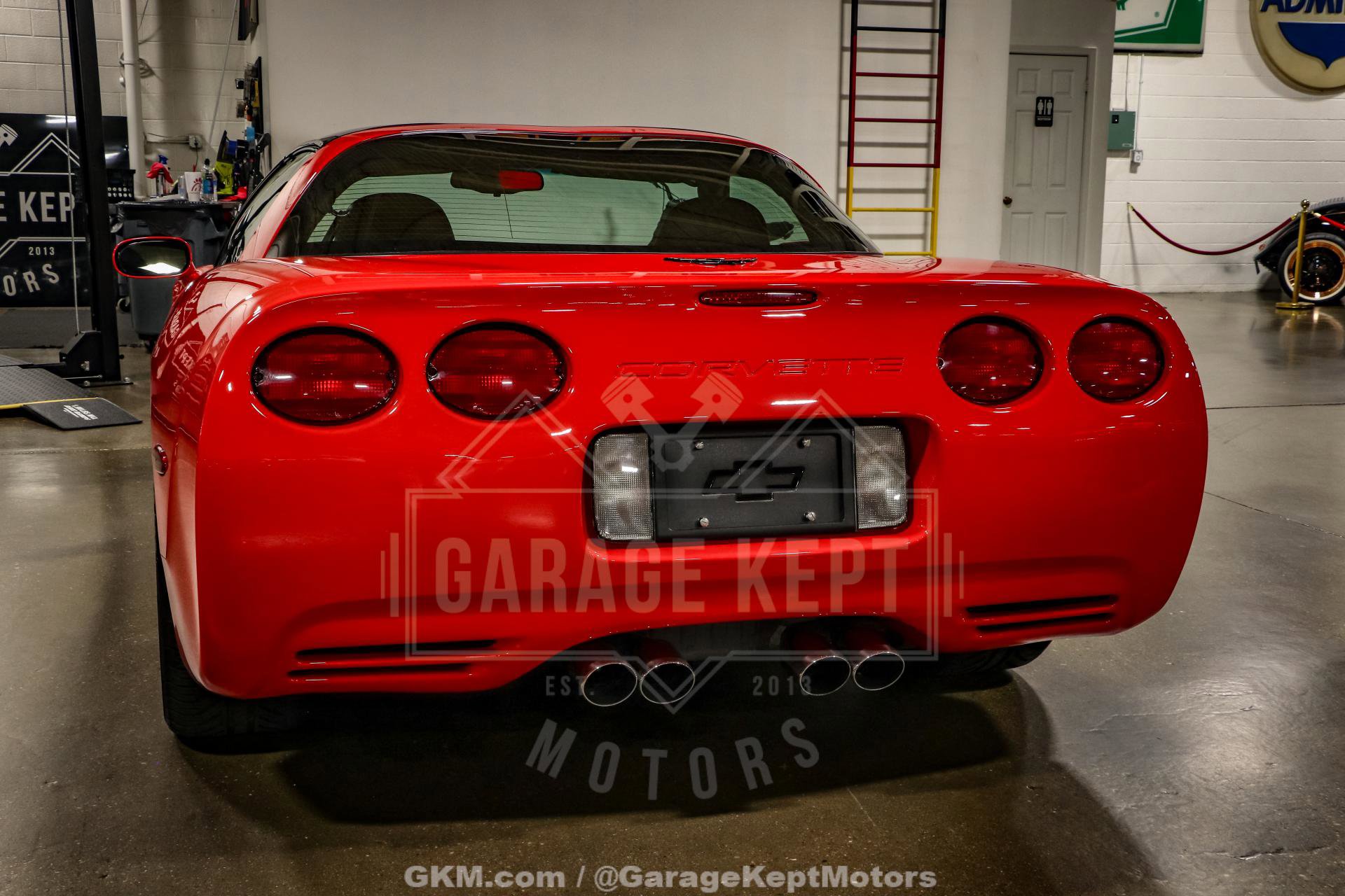 Used 1997 Chevrolet Corvette Coupe w/ Roof Pkg image 37