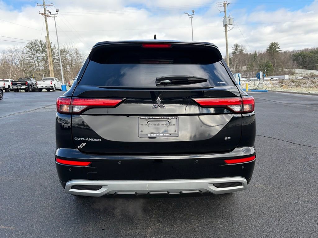 Used 2024 Mitsubishi Outlander SE AWD/4WD image 6