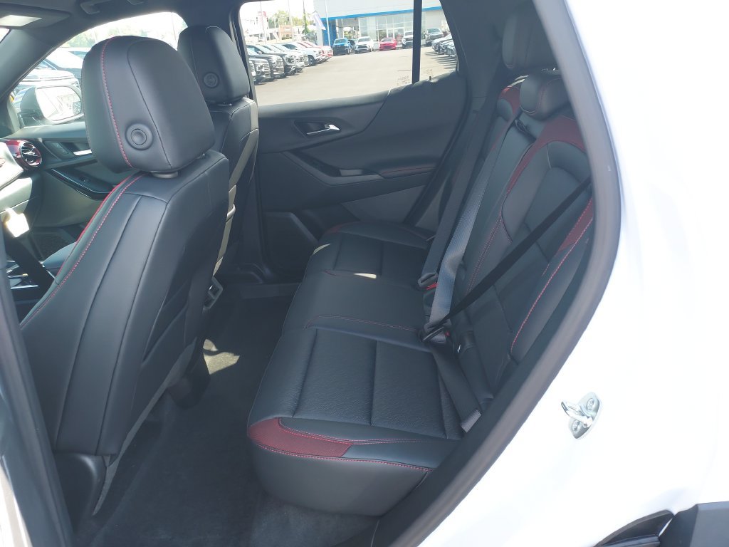New 2027 Chevrolet Equinox RS w/ Convenience Package III FWD image 14