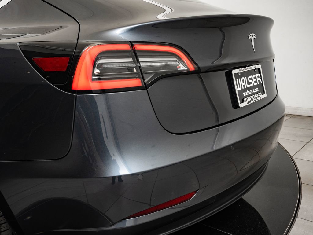 Used 2019 Tesla Model 3 Long Range RWD image 17