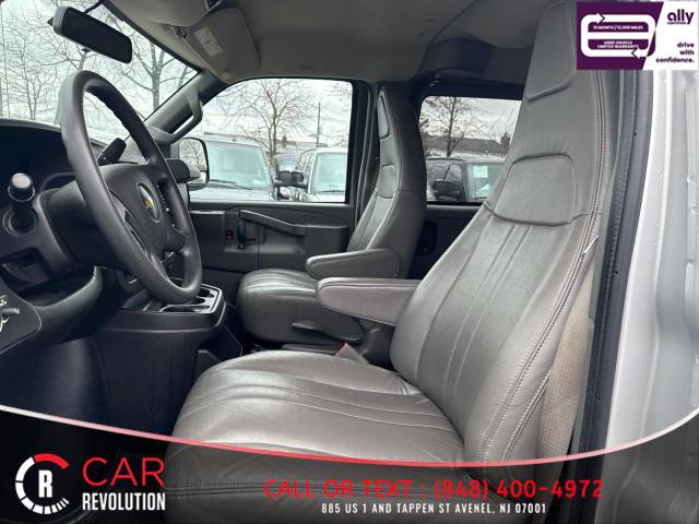 Used 2020 Chevrolet Express 3500 LS image 15