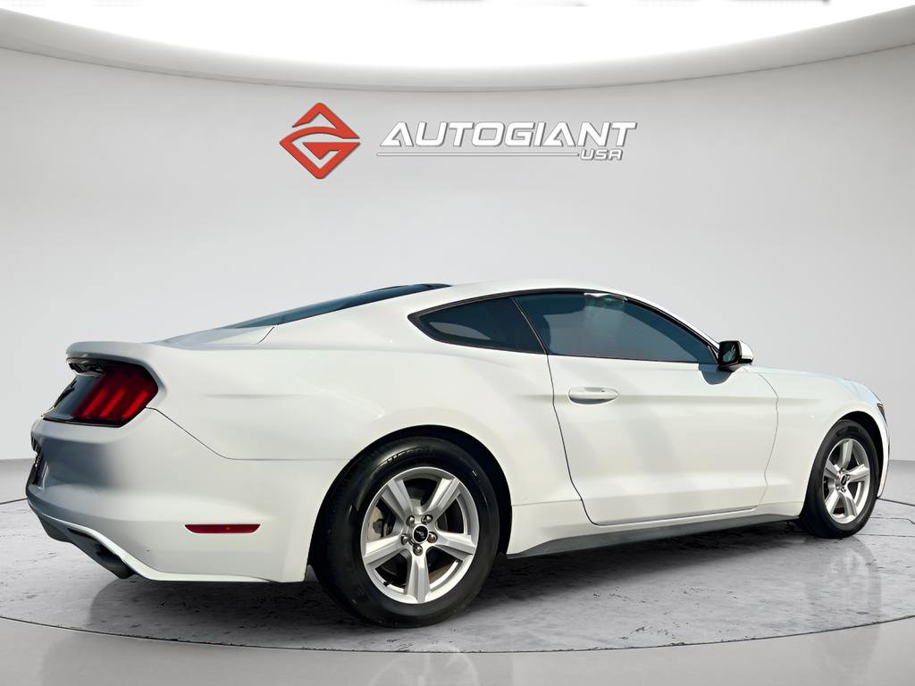 Used 2017 Ford Mustang Coupe RWD image 8