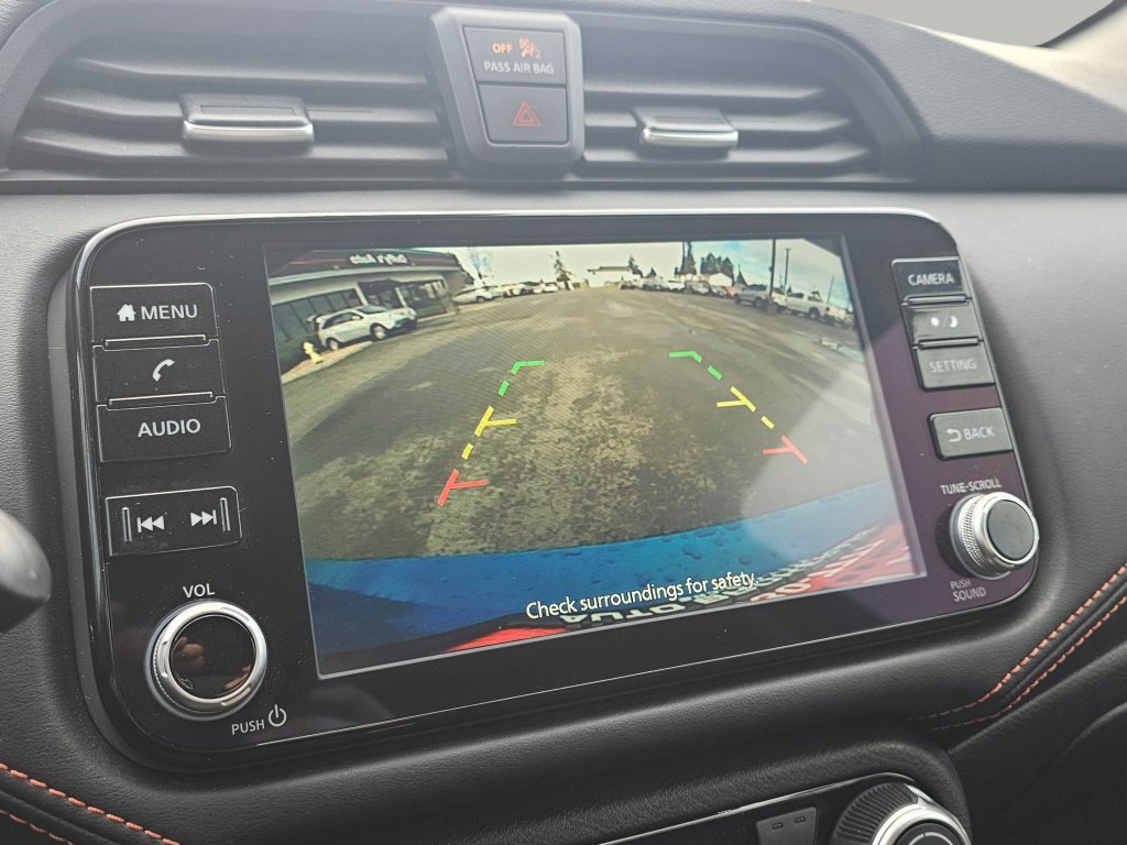 Used 2025 Nissan Versa SR w/ Trunk Package image 7