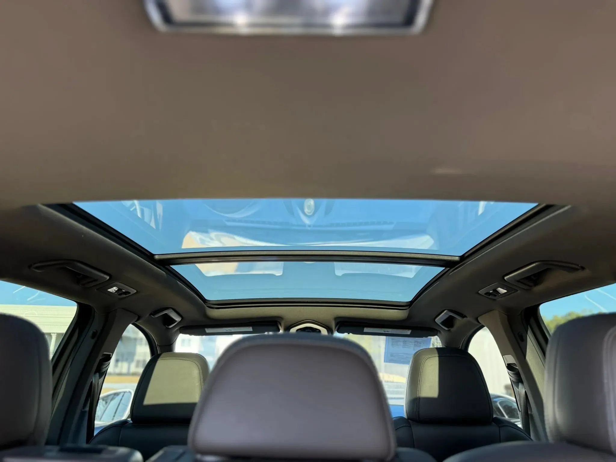 Used 2017 Porsche Cayenne S AWD/4WD image 25