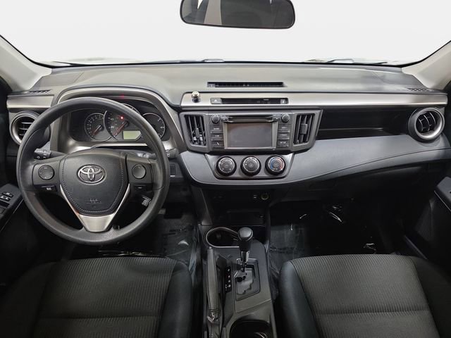 Used 2016 Toyota RAV4 LE FWD image 10
