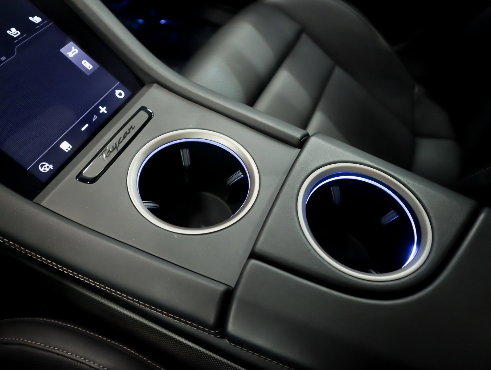 Used 2025 Porsche Taycan Turbo S image 19